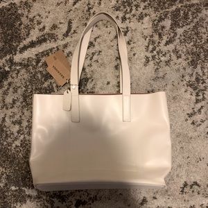 Savanna genuine leather tote